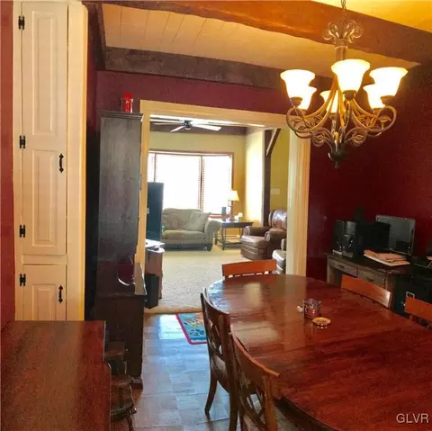 263 E Main St, Bath, PA 18014 photo 7