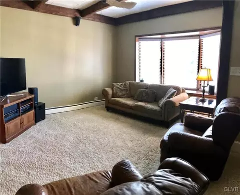 263 E Main St, Bath, PA 18014 photo 6
