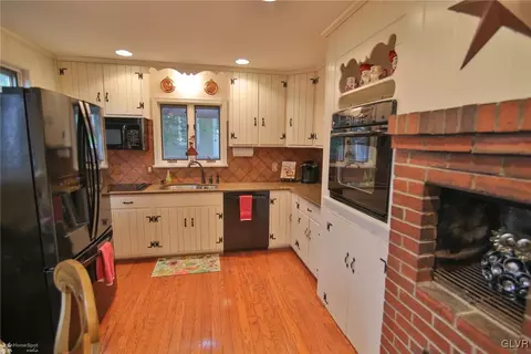 127 E Wall St, Bethlehem, PA 18018 photo 13