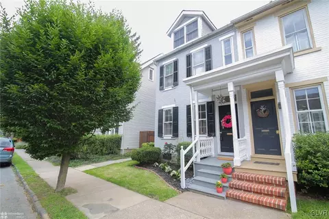 127 E Wall St, Bethlehem, PA 18018 photo 3
