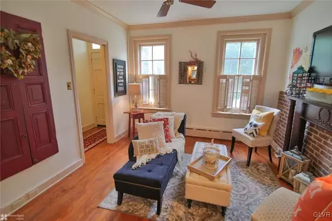 127 E Wall St, Bethlehem, PA 18018 photo 7