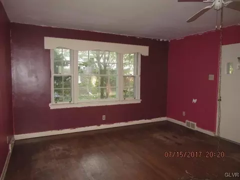 45 E Washington Ave, Bethlehem, PA 18018 photo 8