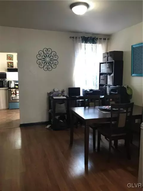 1140 Amplex St, Bethlehem, PA 18015 photo 4