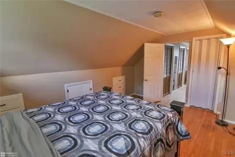 501 E Saucon St, Hellertown, PA 18055 photo 15