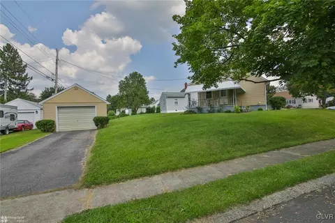 501 E Saucon St, Hellertown, PA 18055 photo 29