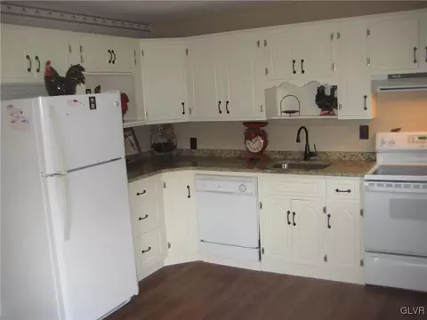 3021 Cornwall Rd, Bethlehem, PA 18017 photo 6