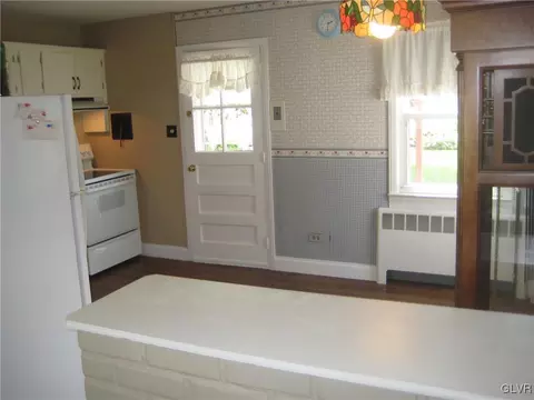 3021 Cornwall Rd, Bethlehem, PA 18017 photo 5