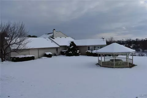 8495 Sickle Rd, Bath, PA 18014 photo 46