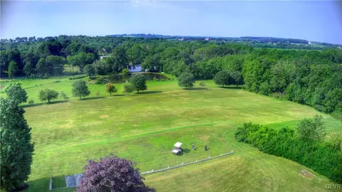 8495 Sickle Rd, Bath, PA 18014 photo 13