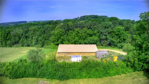 8495 Sickle Rd, Bath, PA 18014 photo 39