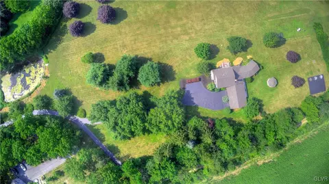 8495 Sickle Rd, Bath, PA 18014 photo 25