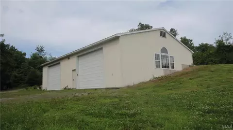 8495 Sickle Rd, Bath, PA 18014 photo 40