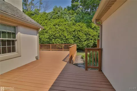 1011 Stone Stack Dr, Bethlehem, PA 18015 photo 33
