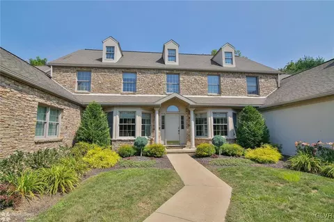 1011 Stone Stack Dr, Bethlehem, PA 18015 photo 3