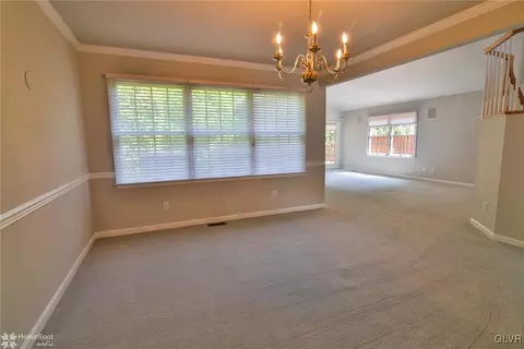 1011 Stone Stack Dr, Bethlehem, PA 18015 photo 11