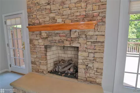 1011 Stone Stack Dr, Bethlehem, PA 18015 photo 8