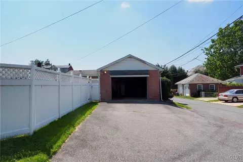 415 E Laurel St, Bethlehem, PA 18018 photo 5