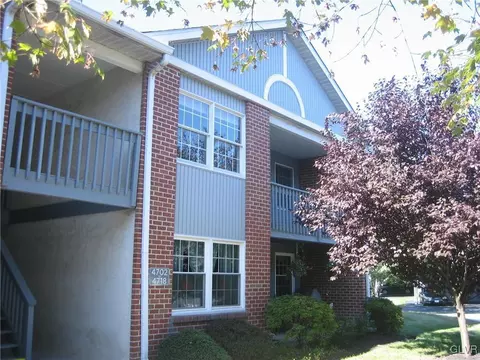 4706 Cheryl Dr, Bethlehem, PA 18017 photo 1