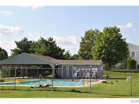 4706 Cheryl Dr, Bethlehem, PA 18017 photo 6