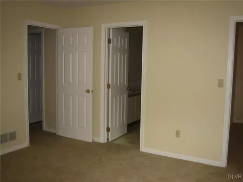 4706 Cheryl Dr, Bethlehem, PA 18017 photo 24