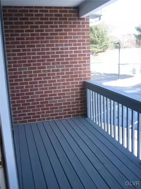 4706 Cheryl Dr, Bethlehem, PA 18017 photo 4