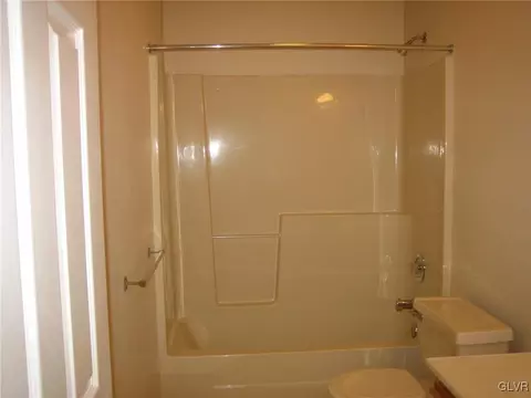 4706 Cheryl Dr, Bethlehem, PA 18017 photo 12