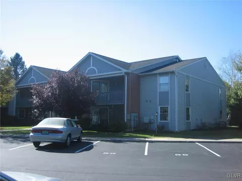 4706 Cheryl Dr, Bethlehem, PA 18017 photo 2