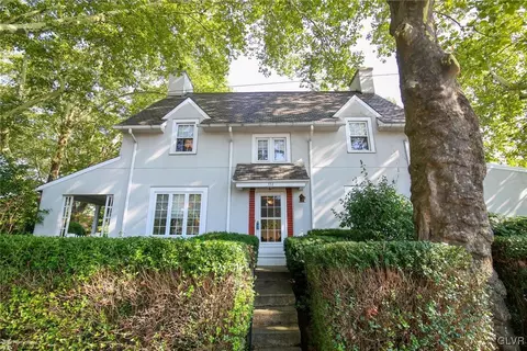 551 E Goepp St, Bethlehem, PA 18018 photo 1