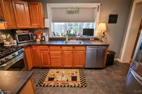551 E Goepp St, Bethlehem, PA 18018 photo 17