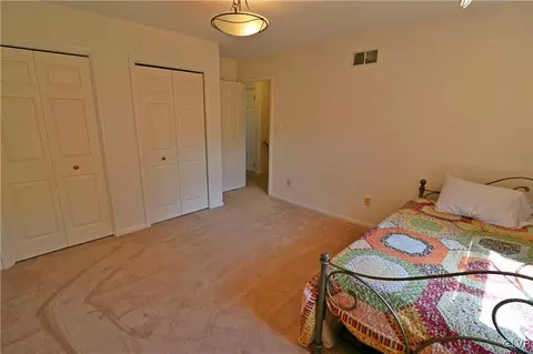 5513 Jaclyn Ln, Bethlehem, PA 18017 photo 15