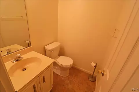 5513 Jaclyn Ln, Bethlehem, PA 18017 photo 10