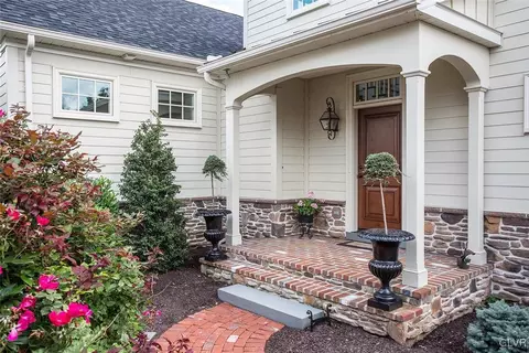 2059 Forge Run, Bethlehem, PA 18015 photo 3