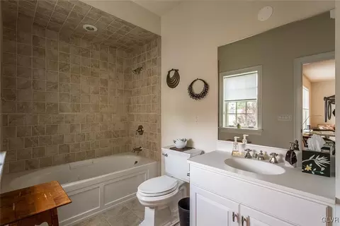 2059 Forge Run, Bethlehem, PA 18015 photo 18