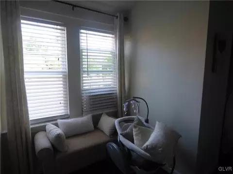 116 Front St, Hellertown, PA 18055 photo 14