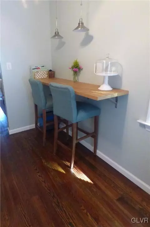 116 Front St, Hellertown, PA 18055 photo 5