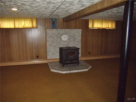 8063 Cricket Rd, Bath, PA 18014 photo 11
