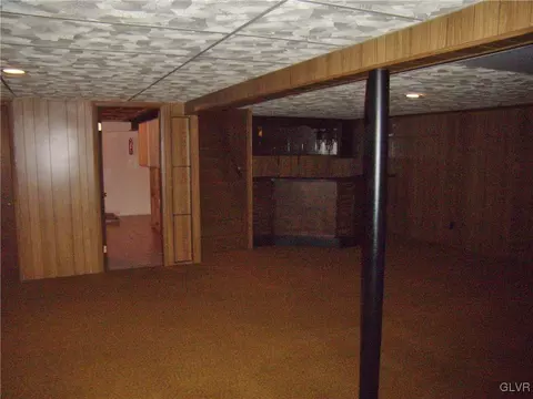 8063 Cricket Rd, Bath, PA 18014 photo 10