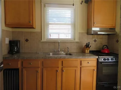 58 E Garrison St, Bethlehem, PA 18018 photo 13