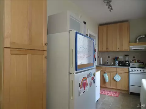 58 E Garrison St, Bethlehem, PA 18018 photo 4