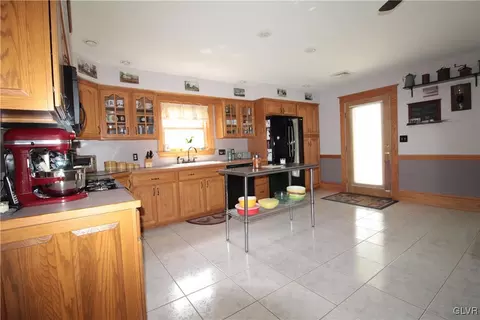 2034 3rd St, Bethlehem, PA 18020 photo 8
