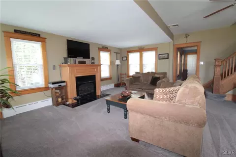 2034 3rd St, Bethlehem, PA 18020 photo 4