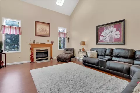 17 Laura Ct, Sinking Spring, PA 19608 photo 11