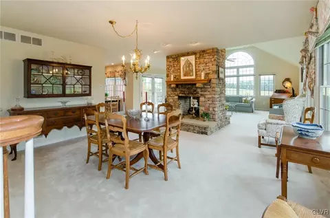 1025 Stone Stack Dr, Bethlehem, PA 18015 photo 10