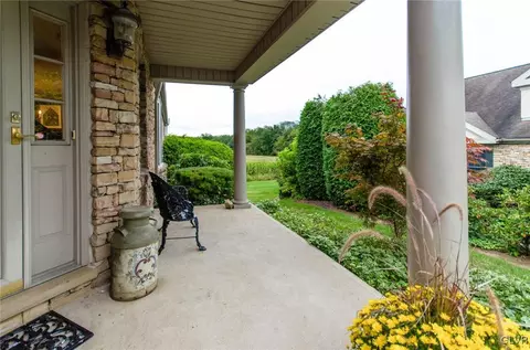 1025 Stone Stack Dr, Bethlehem, PA 18015 photo 5