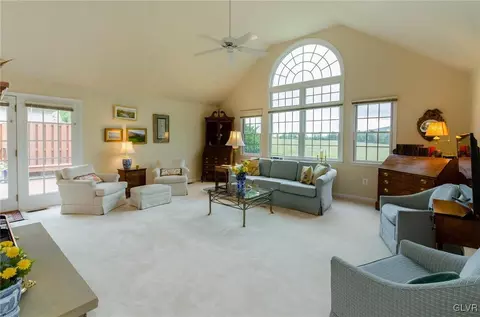 1025 Stone Stack Dr, Bethlehem, PA 18015 photo 8