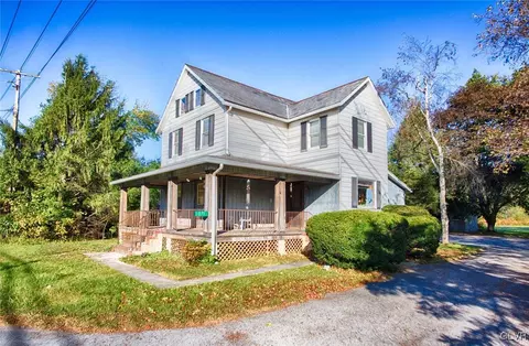 1071 Interchange Rd, Gilbert, PA 18331 photo 1