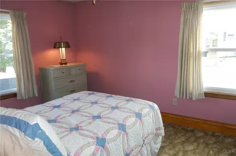 172 E 2nd St, Wind Gap, PA 18091 photo 18