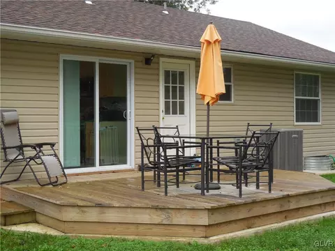 5632 Mohawk Dr, Bethlehem, PA 18017 photo 15