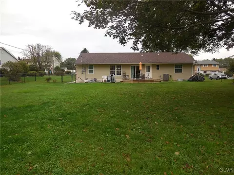 5632 Mohawk Dr, Bethlehem, PA 18017 photo 16