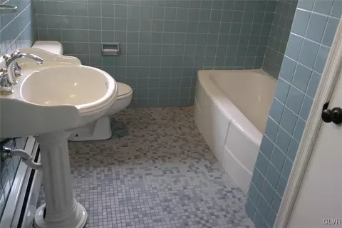 7485 Beth Bath Pike, Bath, PA 18014 photo 21
